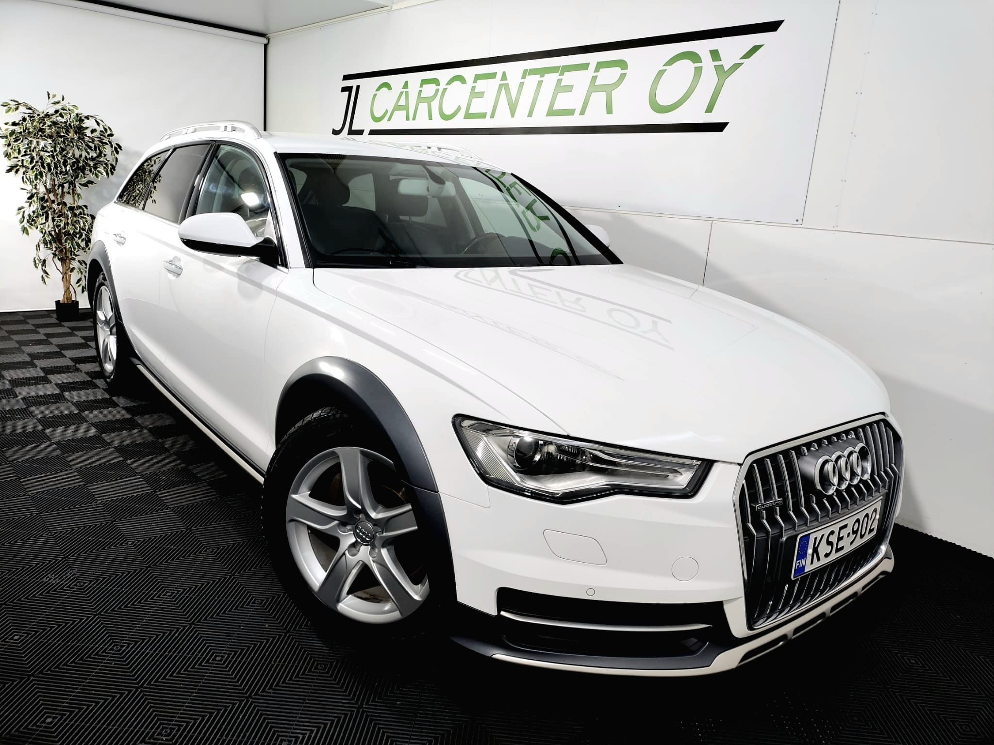 JL-Carcenter vaihtoauto